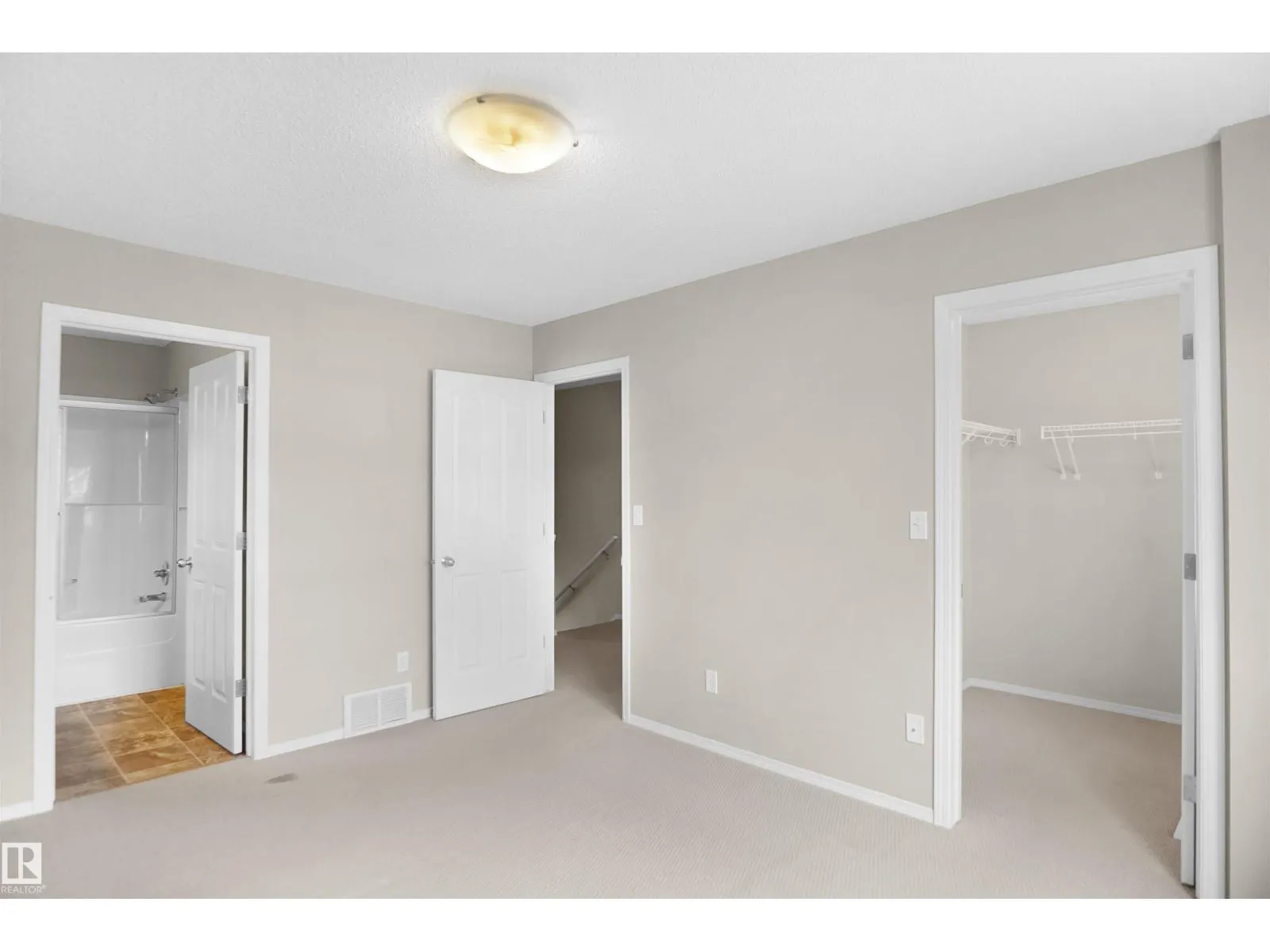 #41 5604 199 ST NW