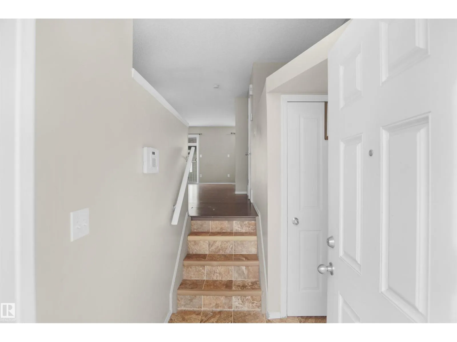 #41 5604 199 ST NW