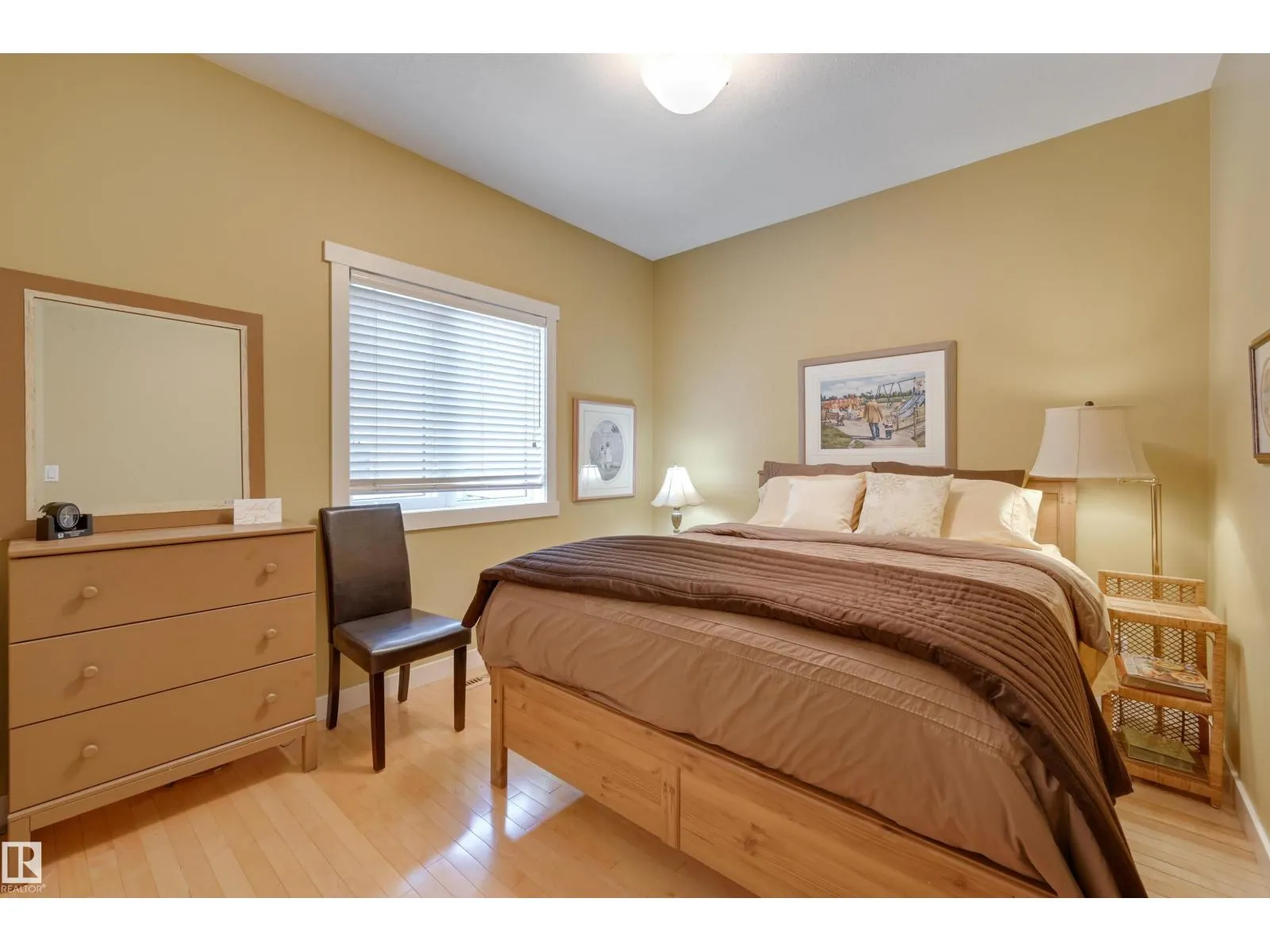 939 HALIBURTON RD NW
