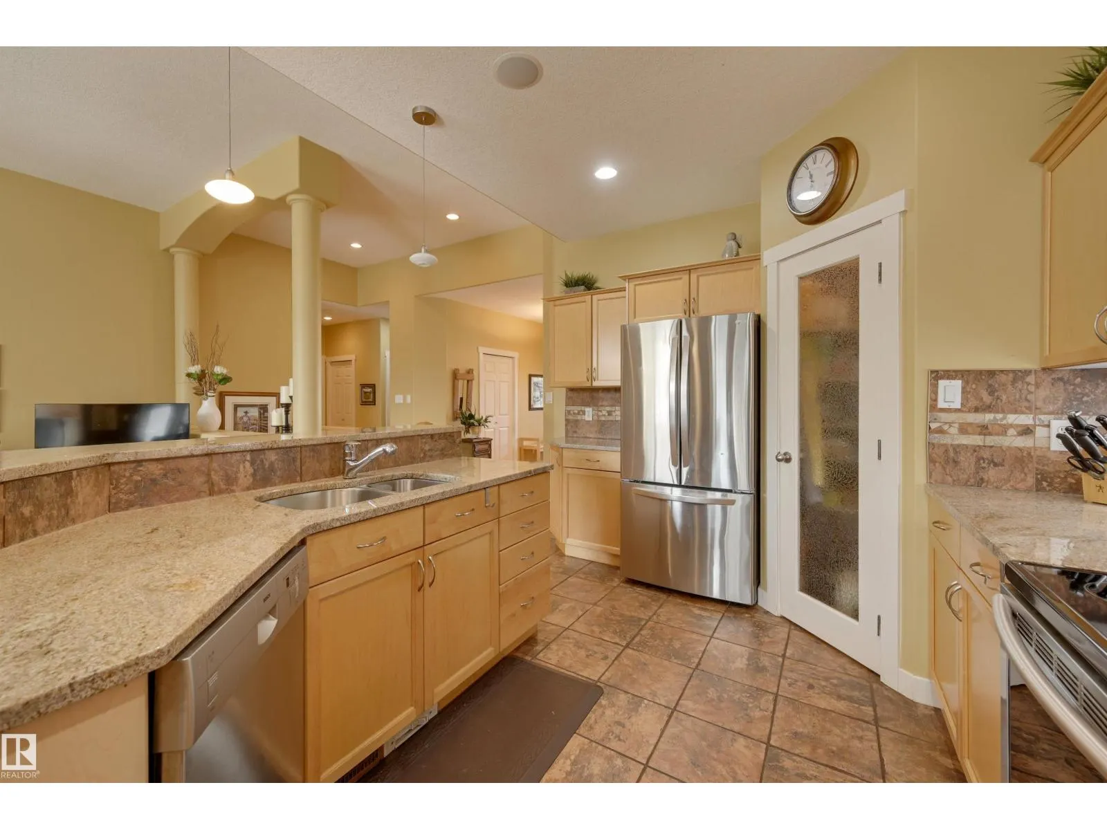 939 HALIBURTON RD NW
