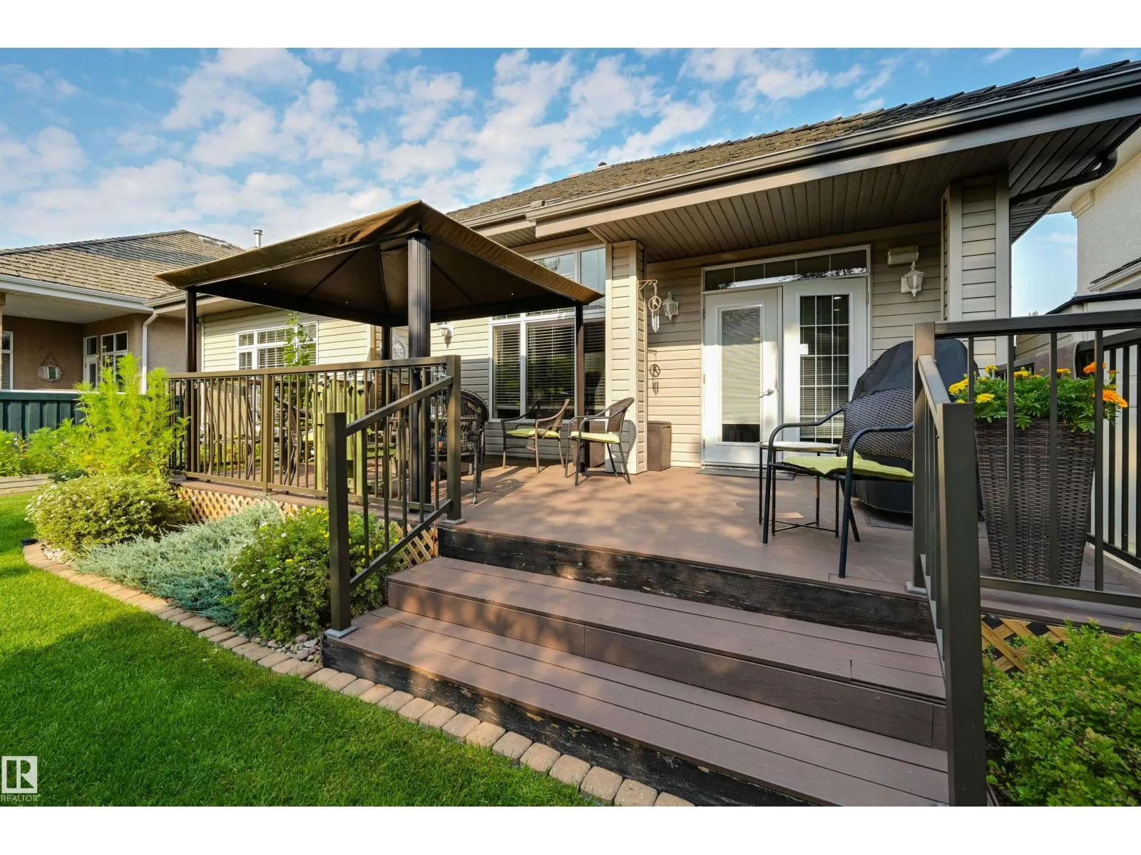 939 HALIBURTON RD NW