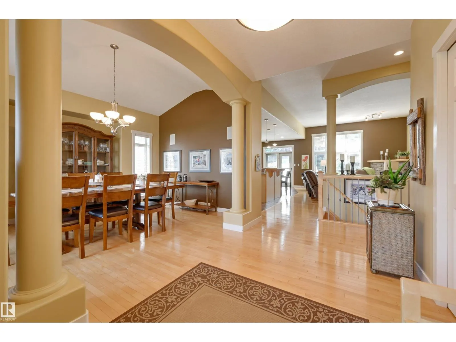 939 HALIBURTON RD NW