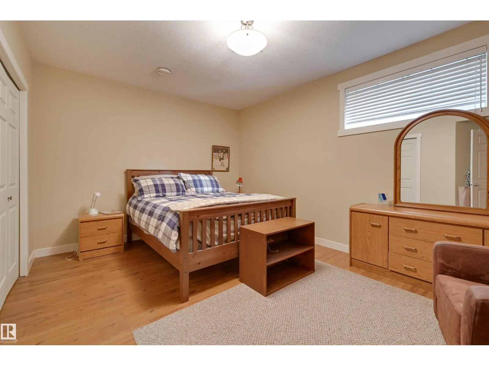 939 HALIBURTON RD NW