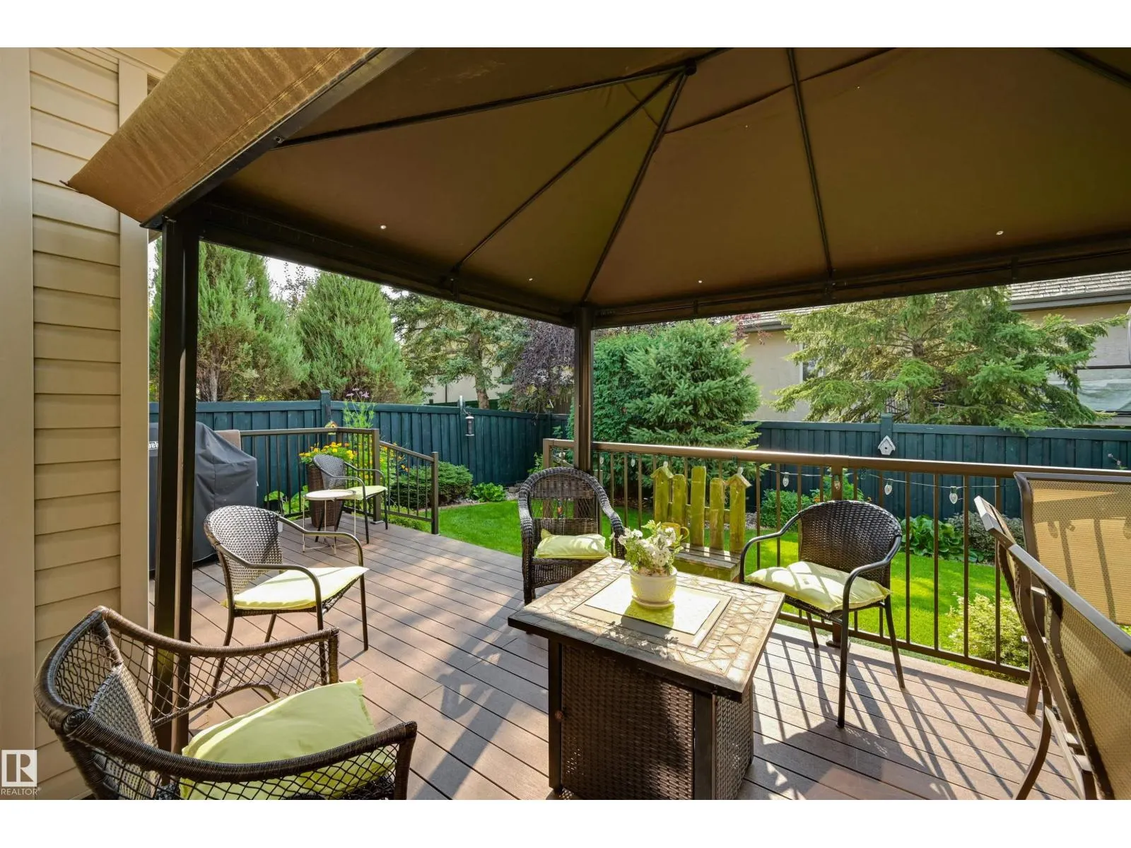939 HALIBURTON RD NW