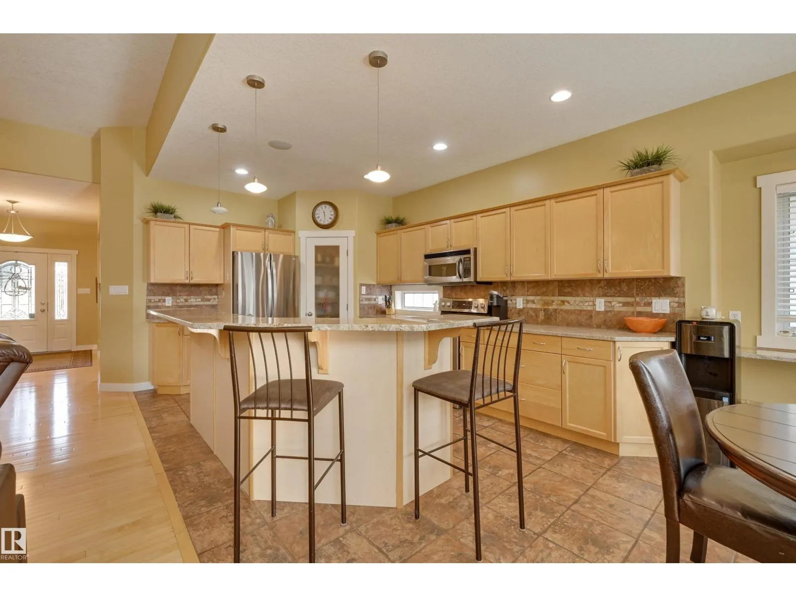 939 HALIBURTON RD NW