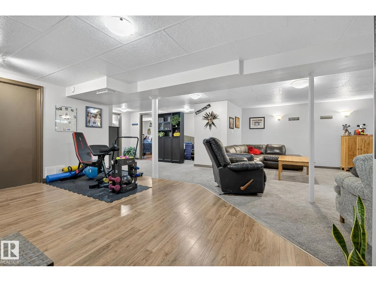 4 FINCH CR