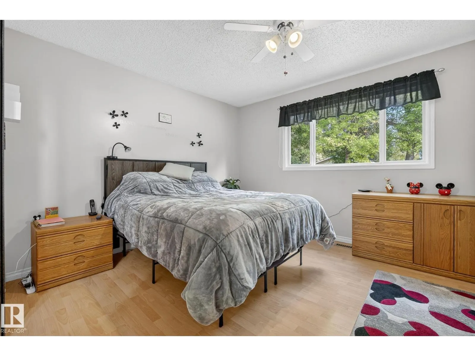 4 FINCH CR
