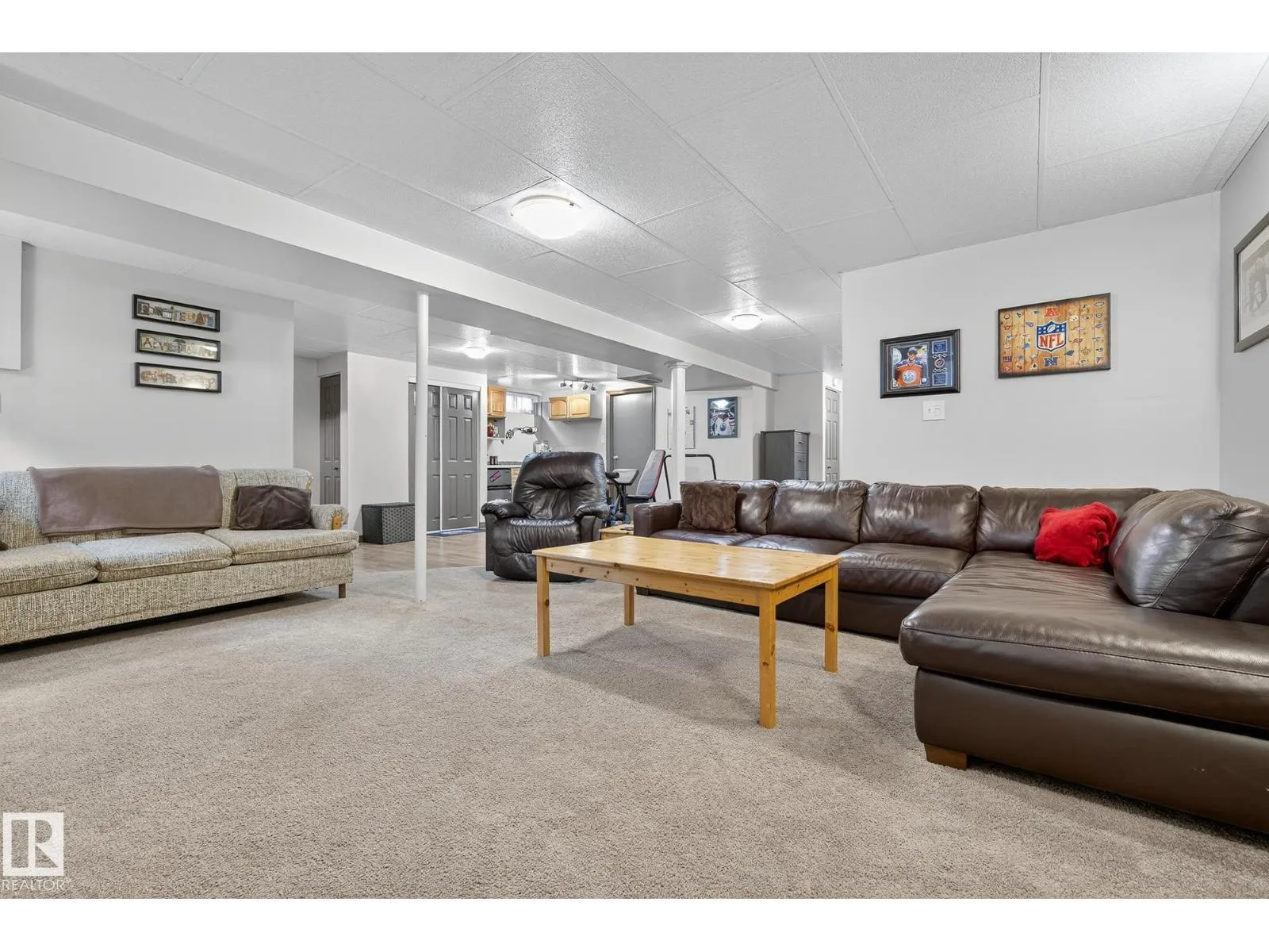 4 FINCH CR