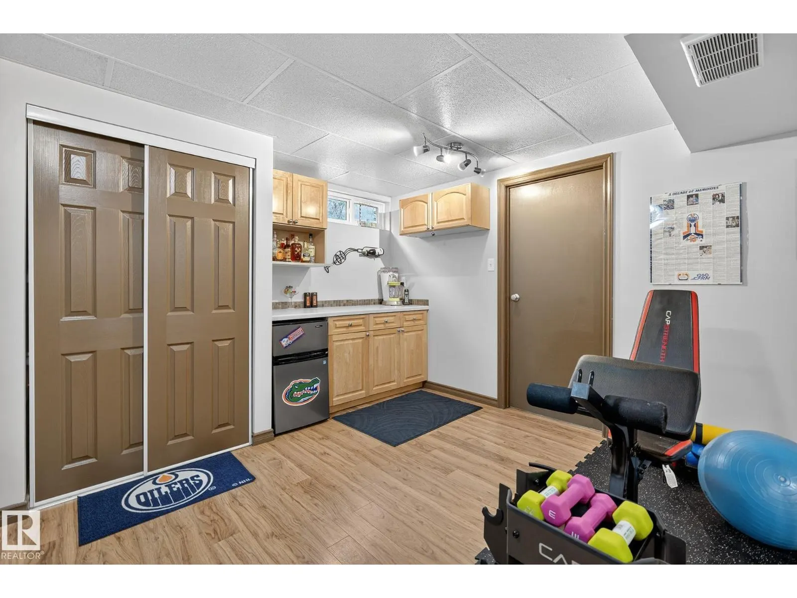 4 FINCH CR