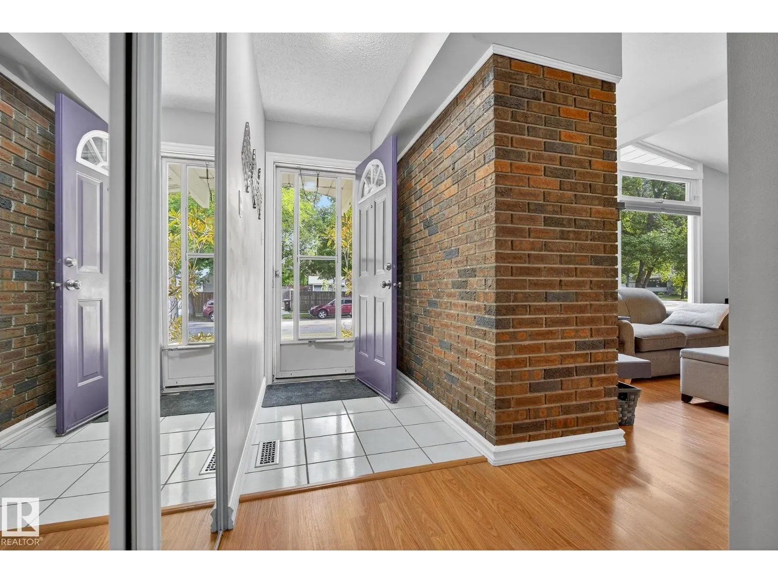 4 FINCH CR