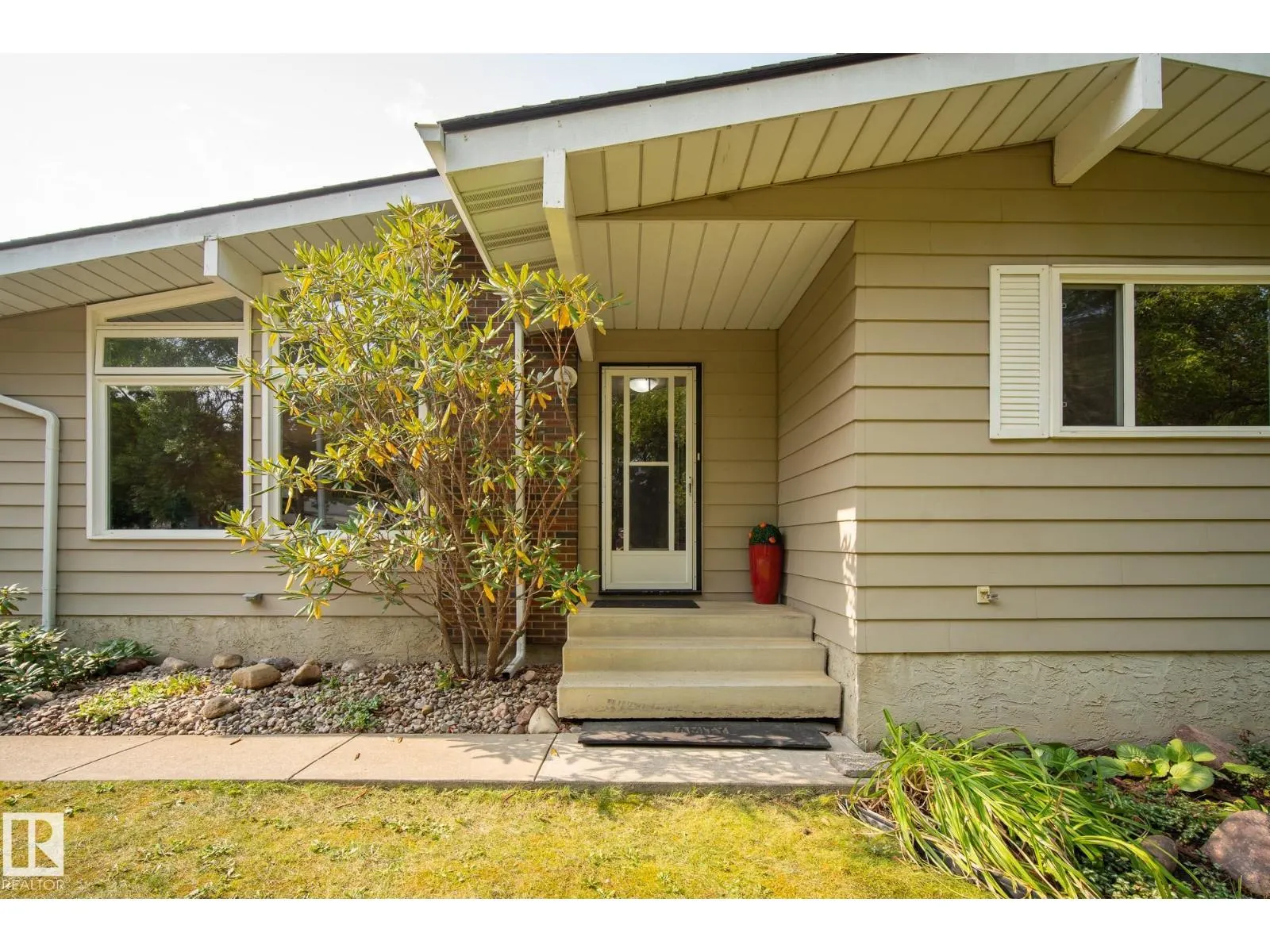 4 FINCH CR