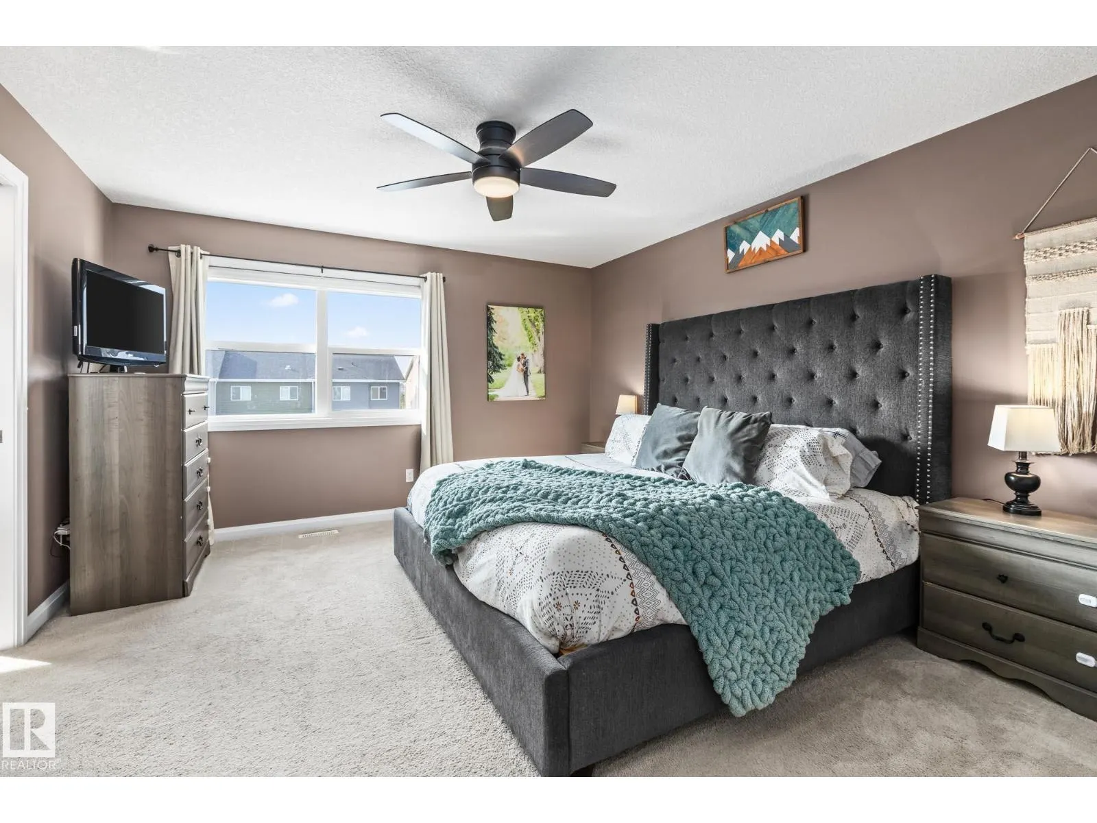 100 SHEPPARD WY