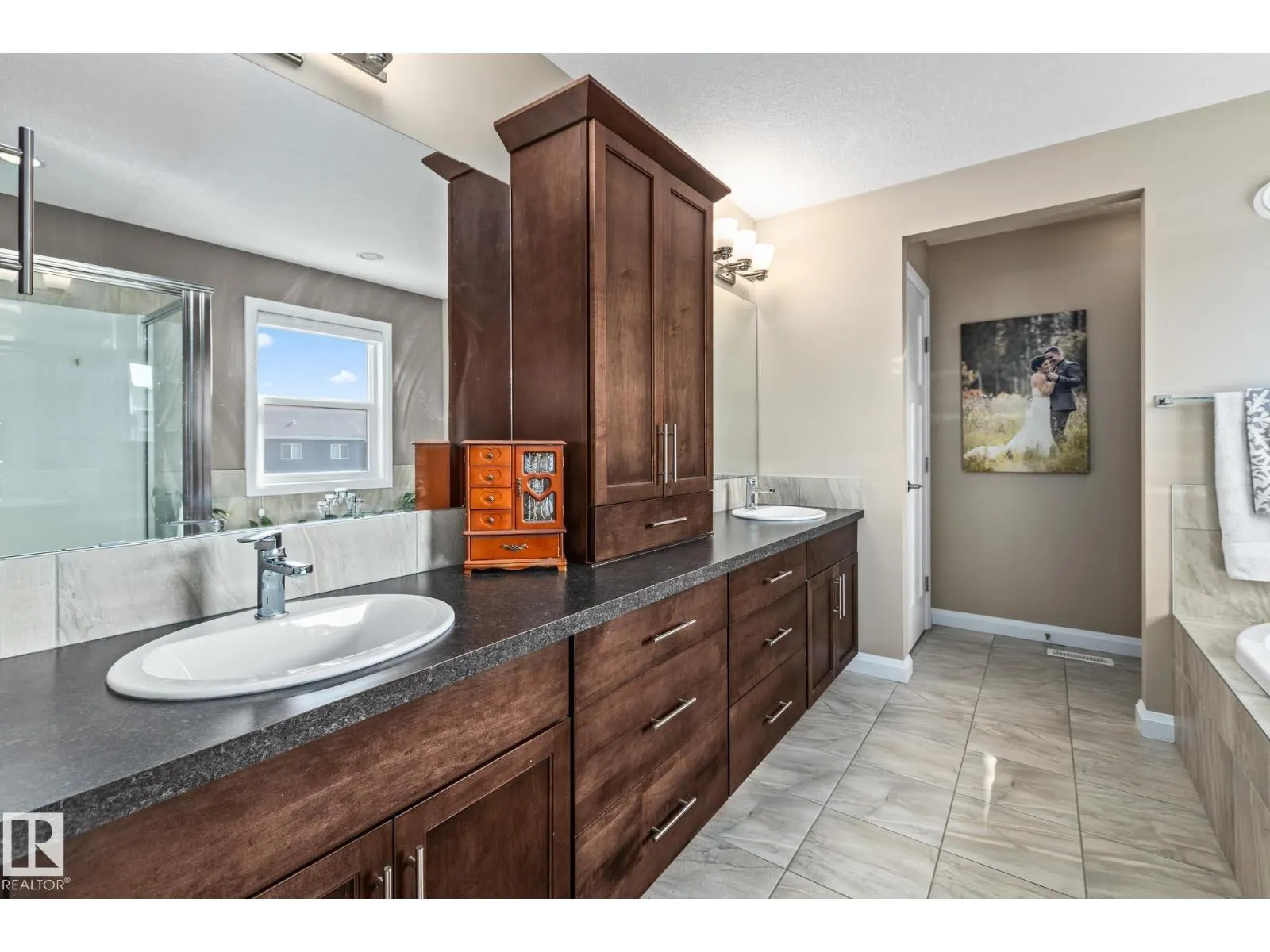 100 SHEPPARD WY
