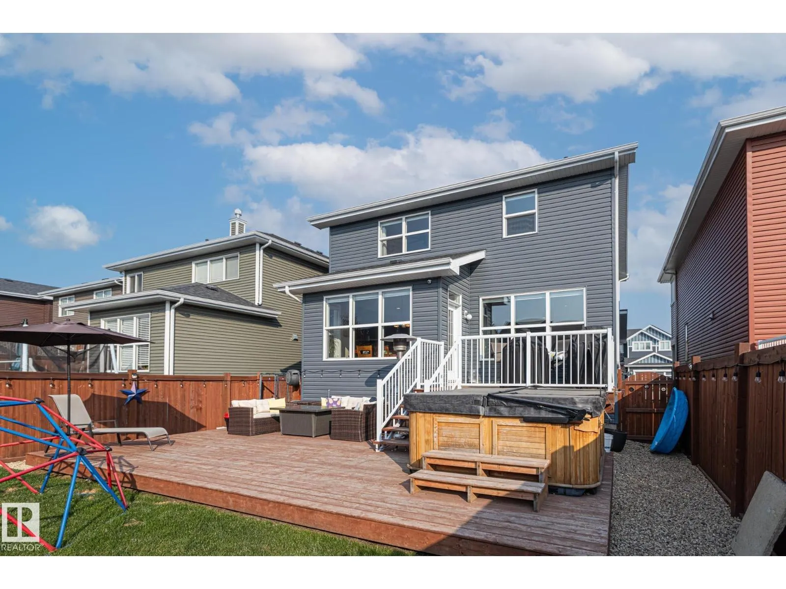 100 SHEPPARD WY