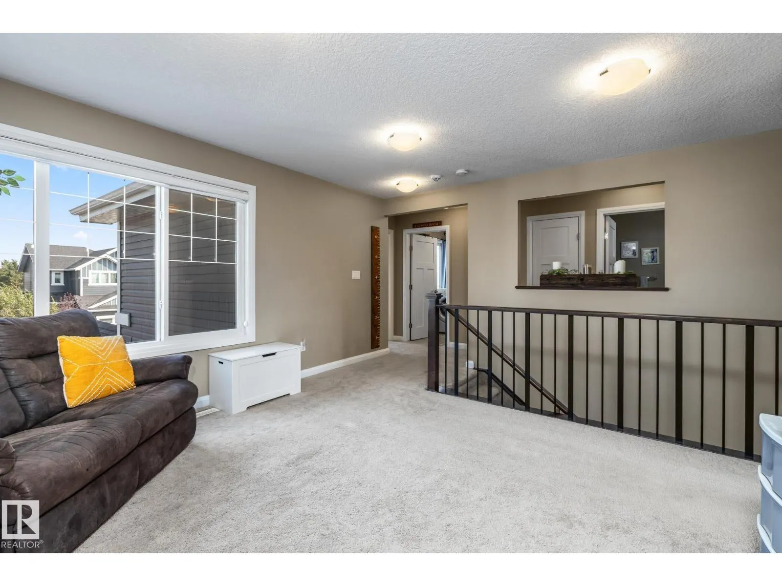100 SHEPPARD WY