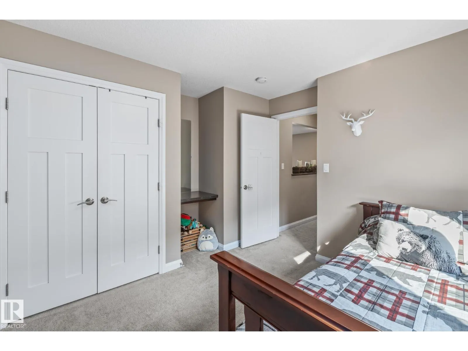 100 SHEPPARD WY