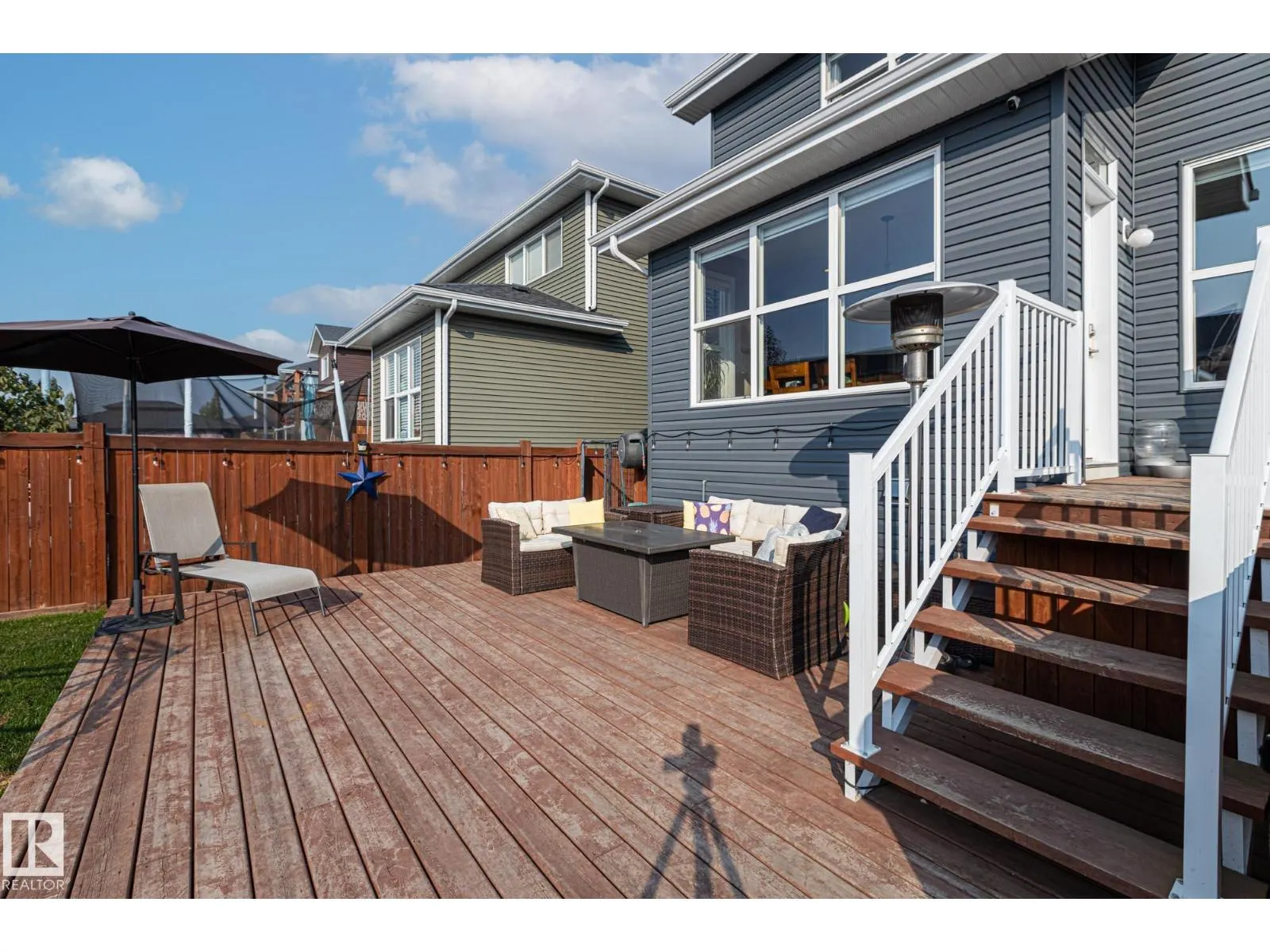 100 SHEPPARD WY