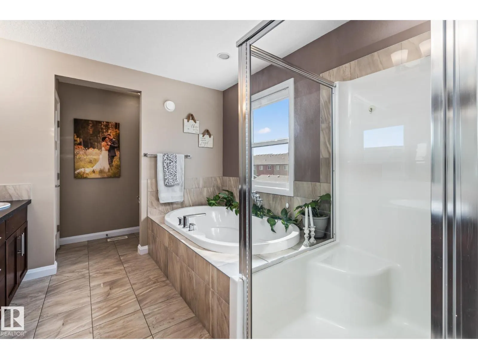 100 SHEPPARD WY