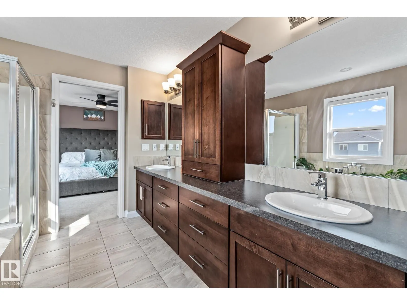 100 SHEPPARD WY