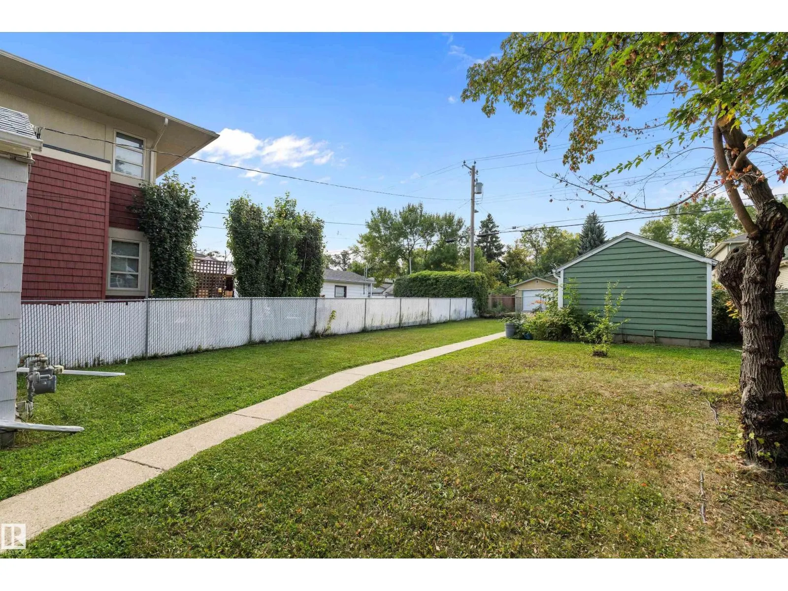 9753 79 AV NW