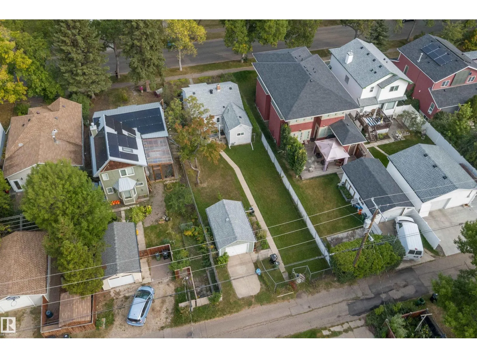 9753 79 AV NW