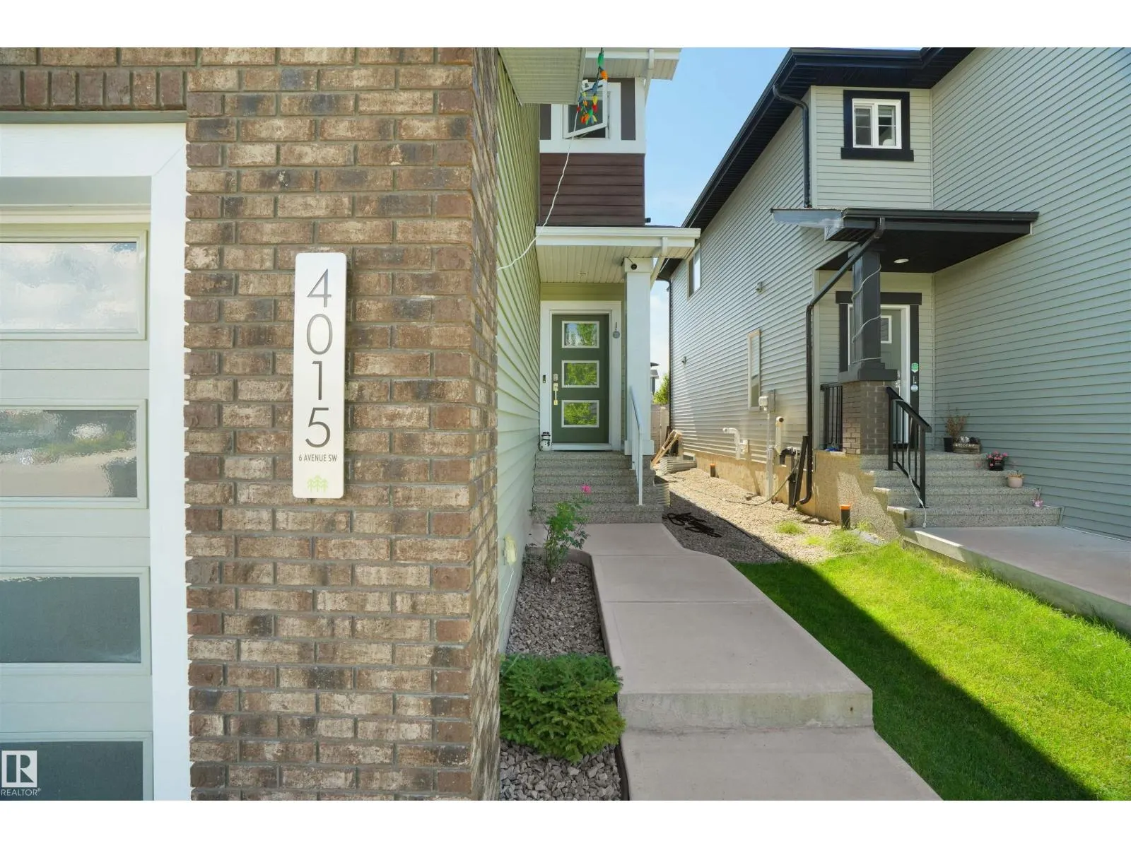 4015 6 AV SW SW