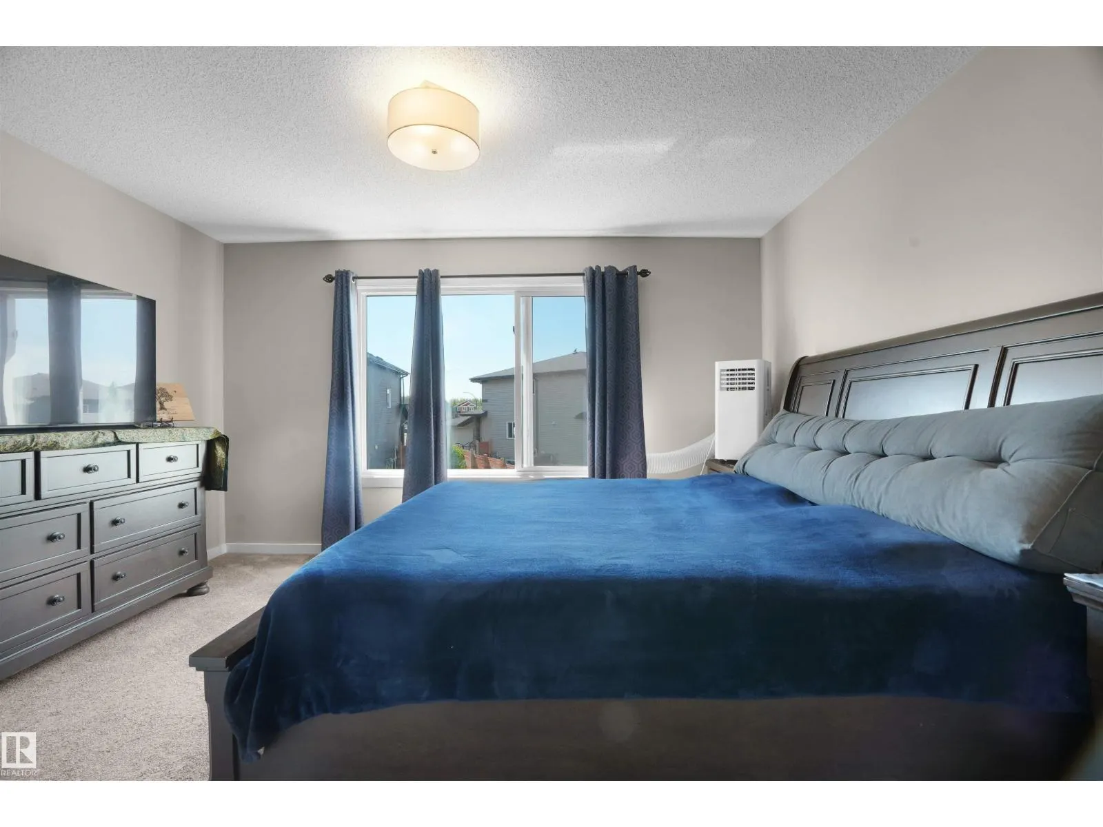 4015 6 AV SW SW