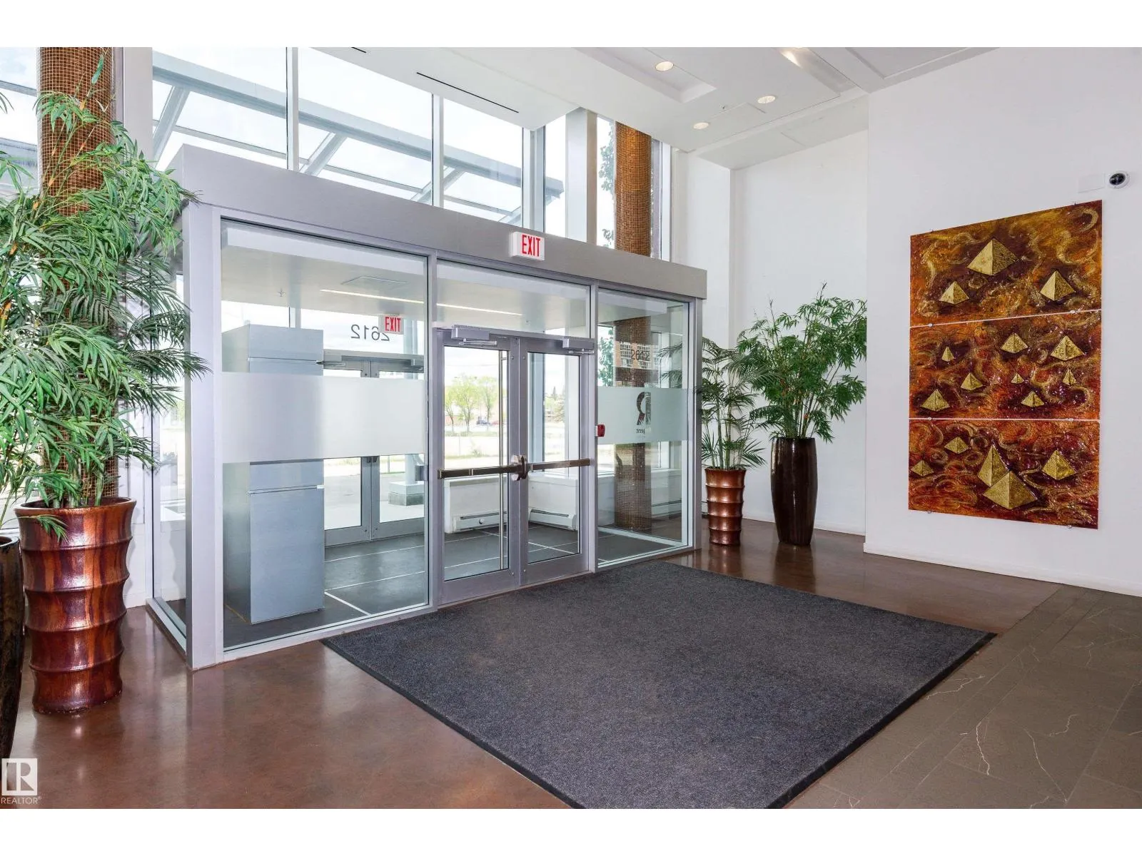 #207 2612 109 ST NW