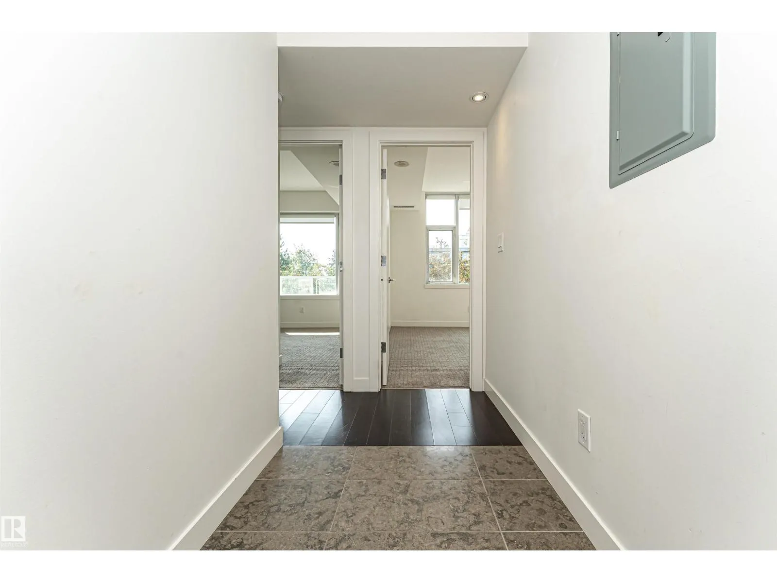 #207 2612 109 ST NW