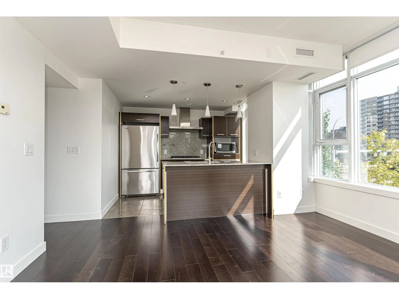 #207 2612 109 ST NW