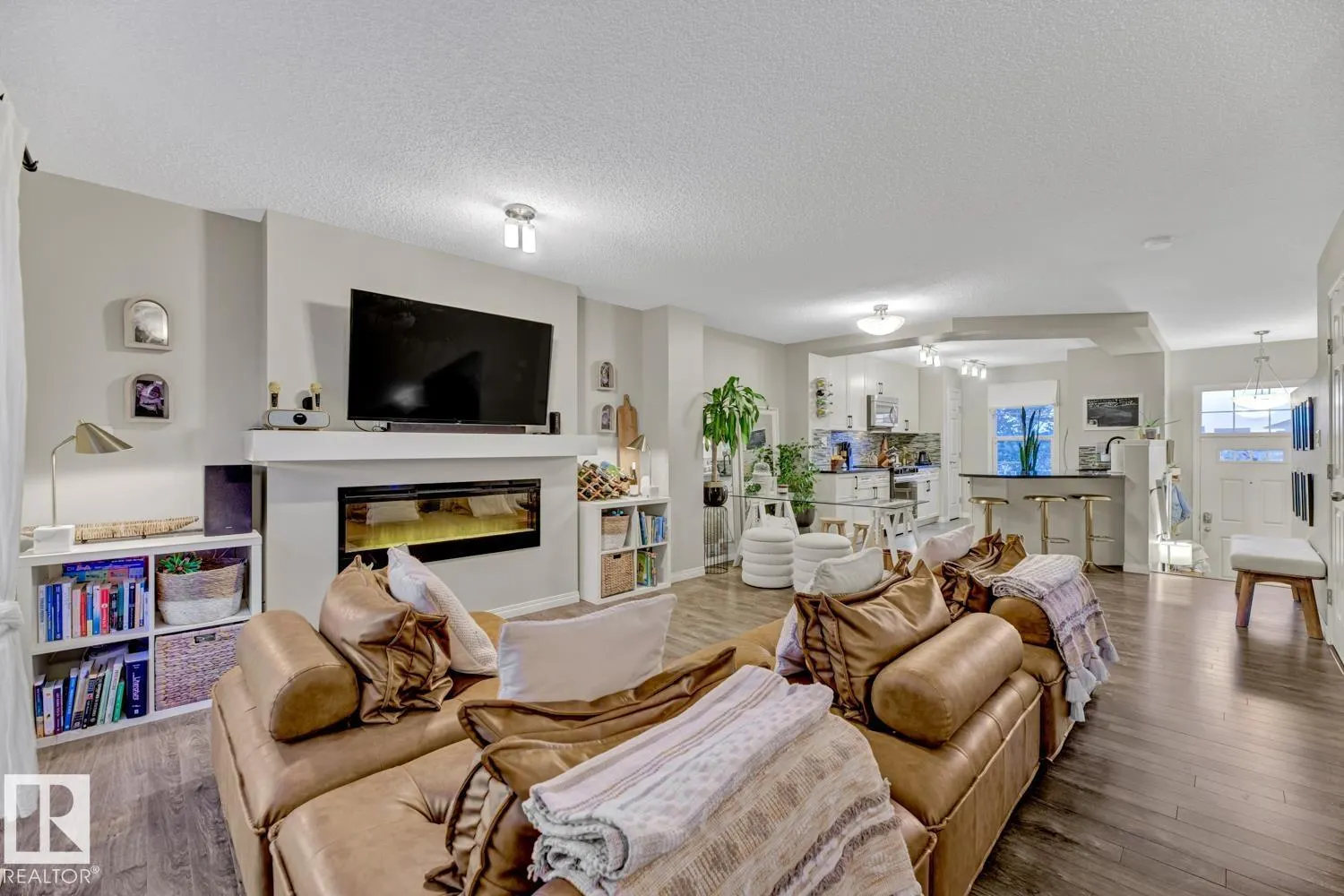 #76 4029 ORCHARDS DR SW