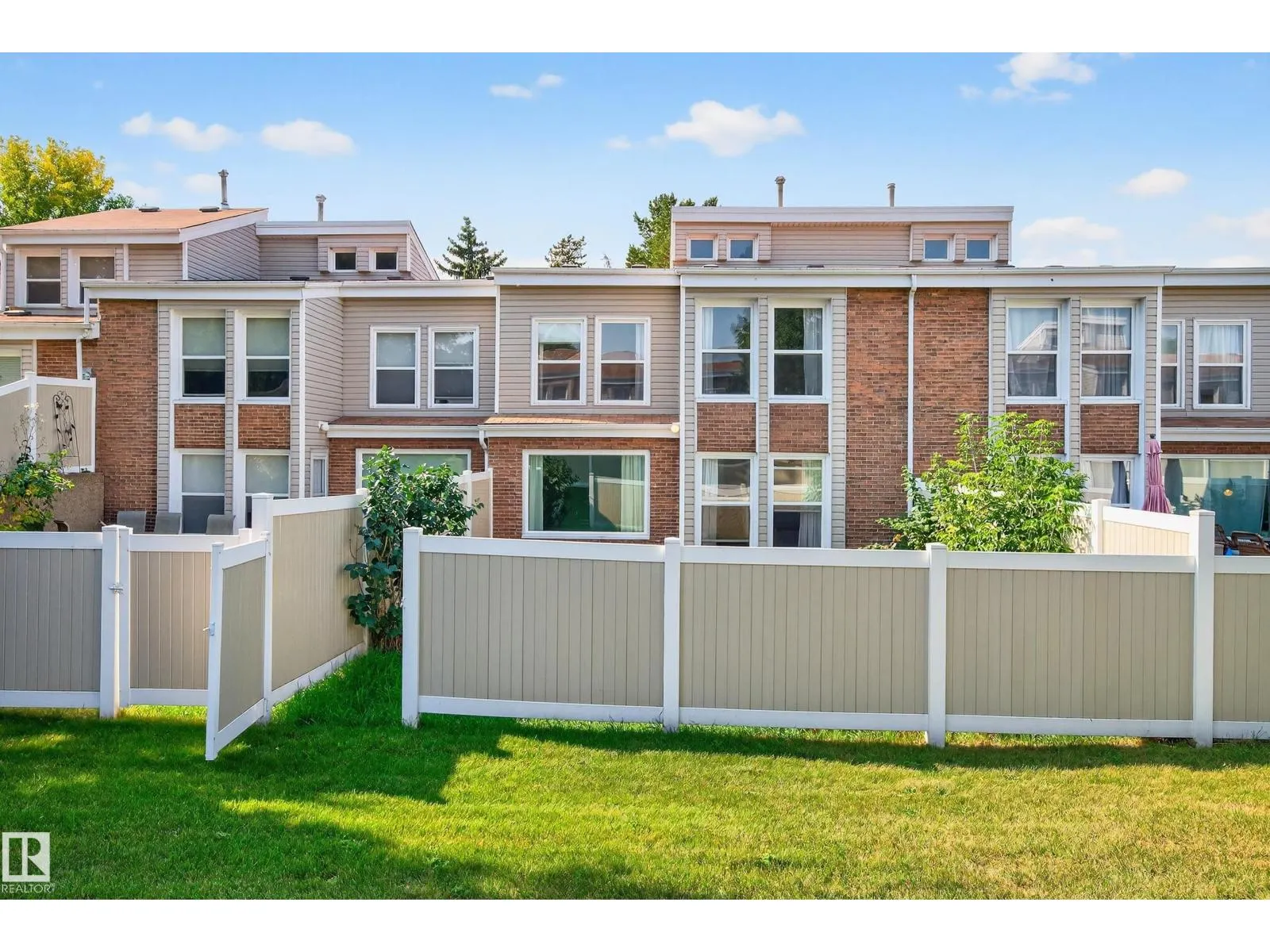 52 GRANDVIEW RG