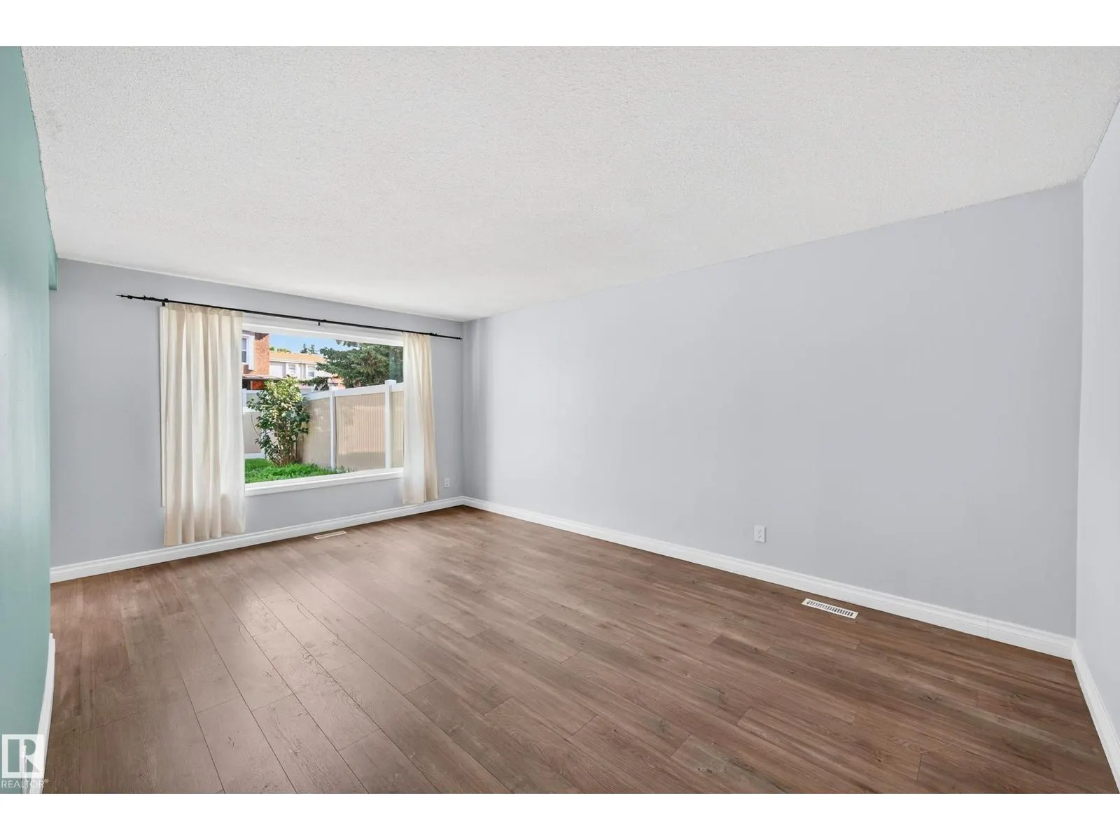 52 GRANDVIEW RG