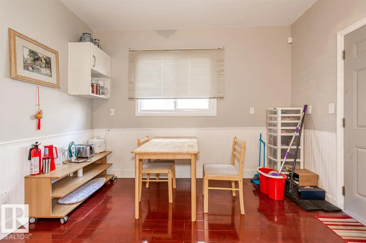 9332 106A AV NW