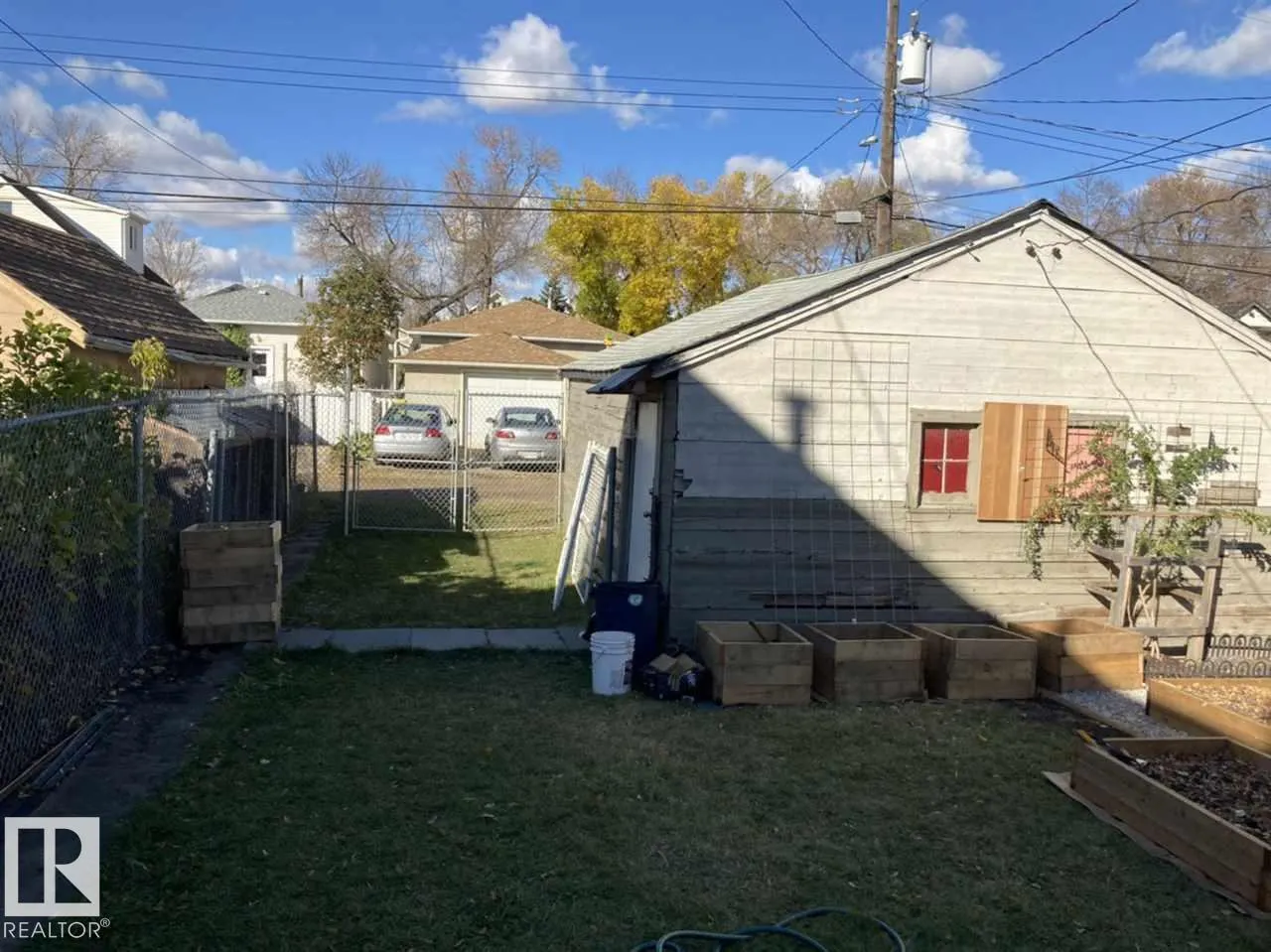 9332 106A AV NW