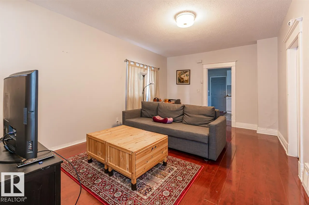 9332 106A AV NW