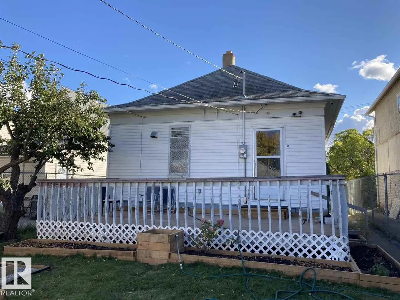 9332 106A AV NW