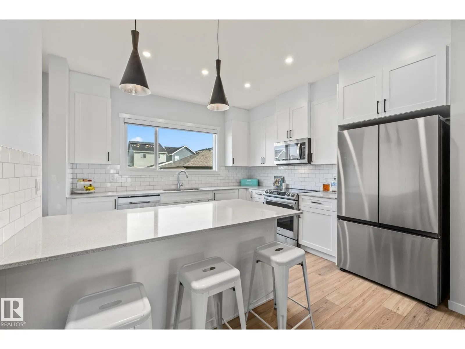 31 Dorais WY