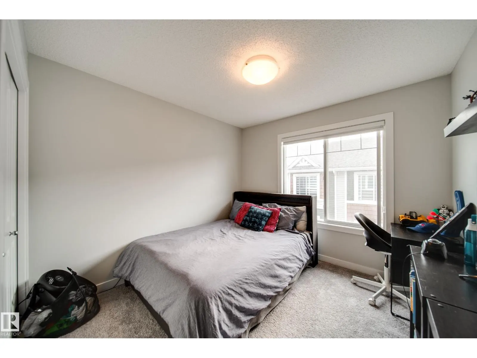 #42 2922 MAPLE WY NW