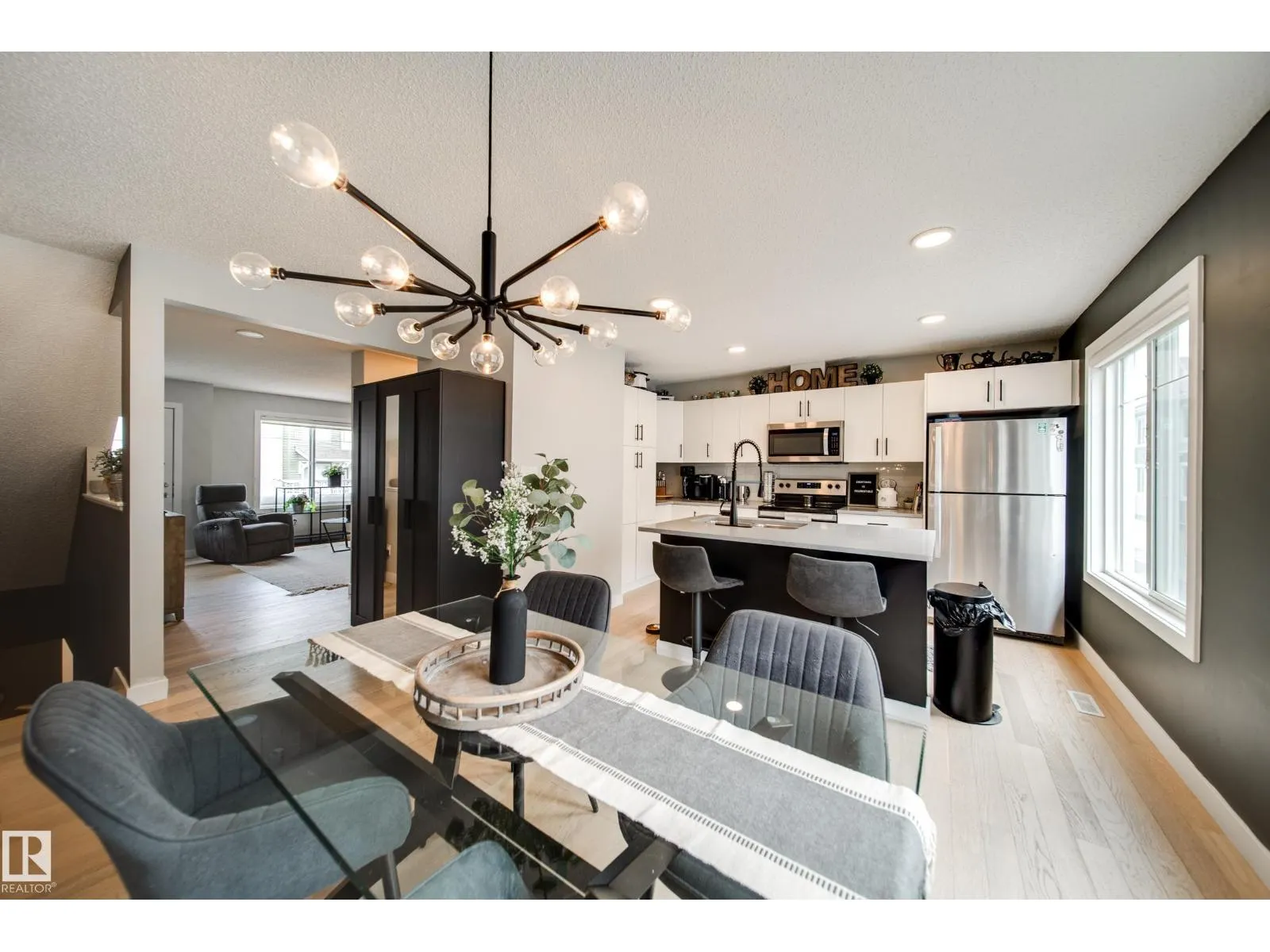 #42 2922 MAPLE WY NW