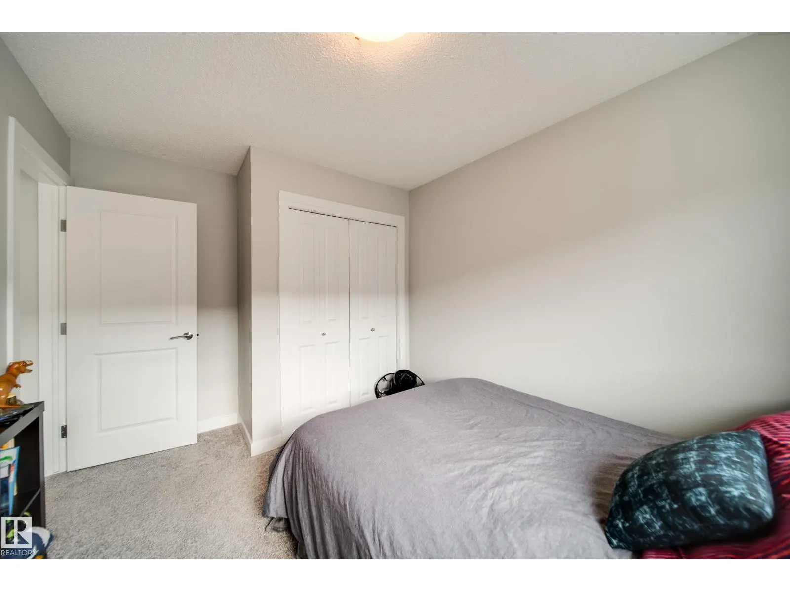 #42 2922 MAPLE WY NW