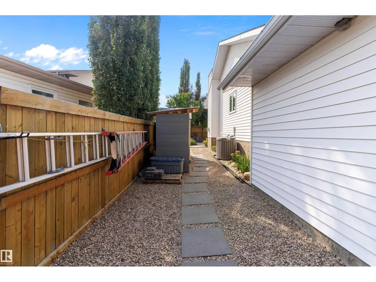 77 Meadowview DR