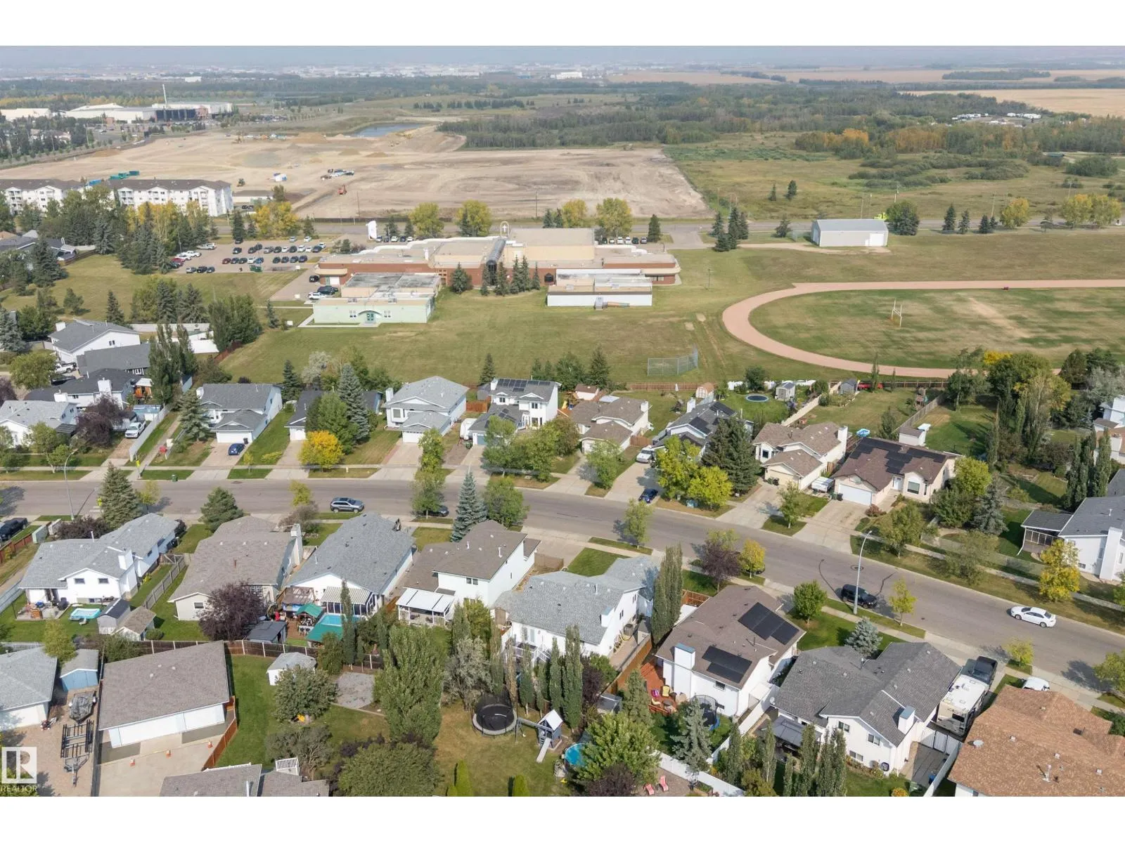 77 Meadowview DR