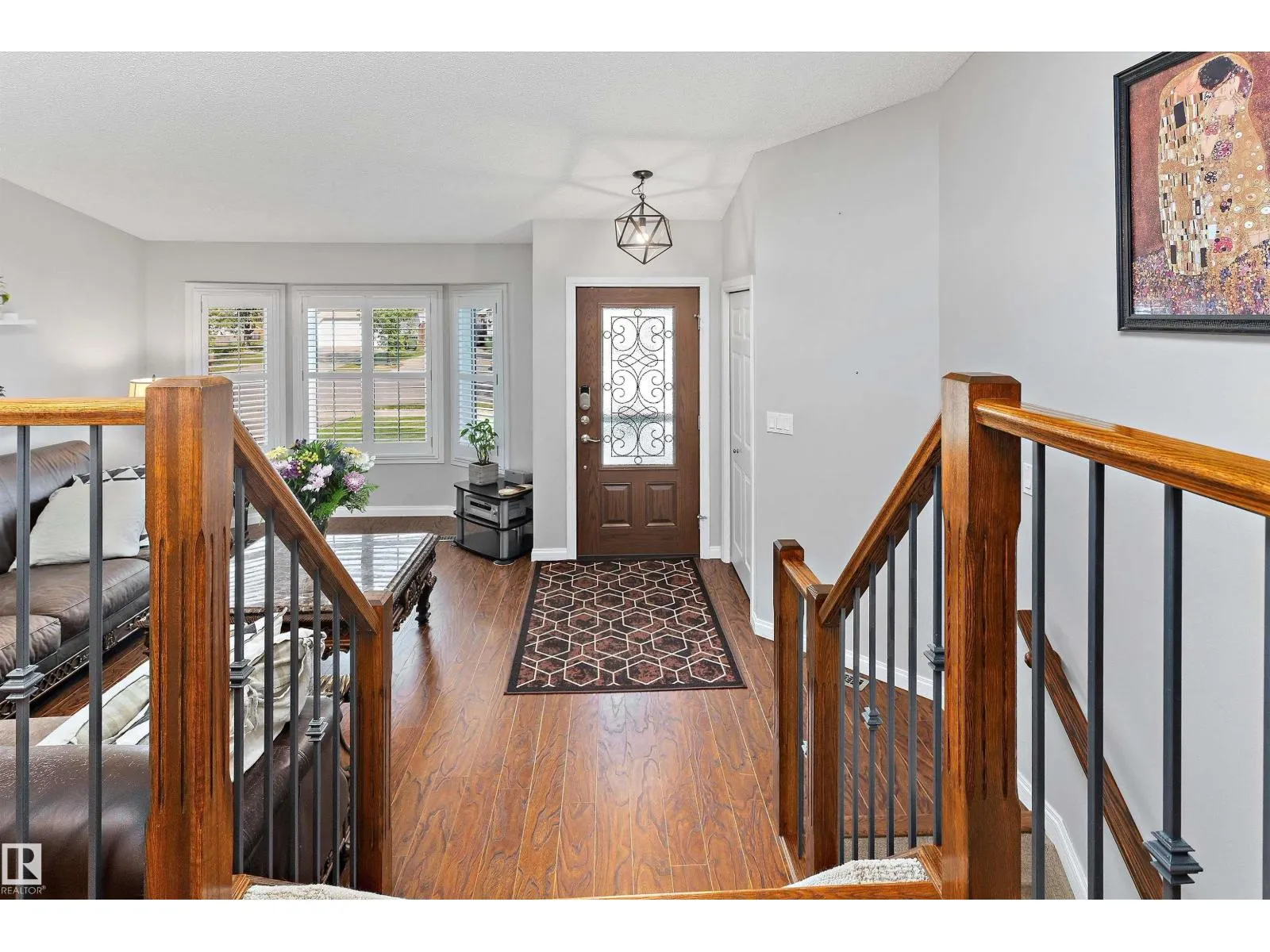 77 Meadowview DR