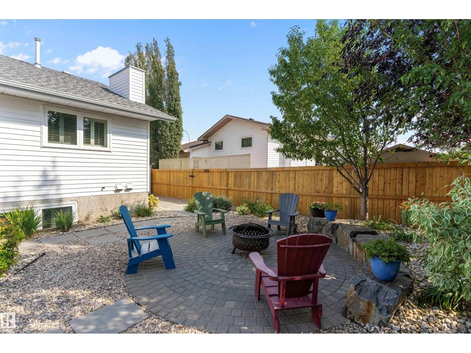 77 Meadowview DR