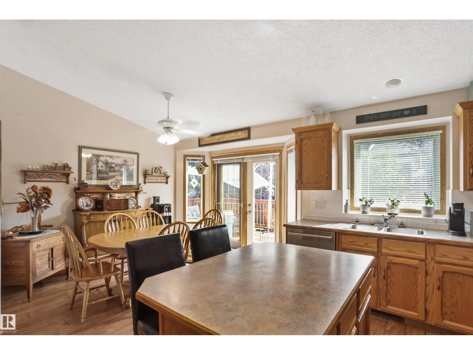 150 HIGHWOOD CR