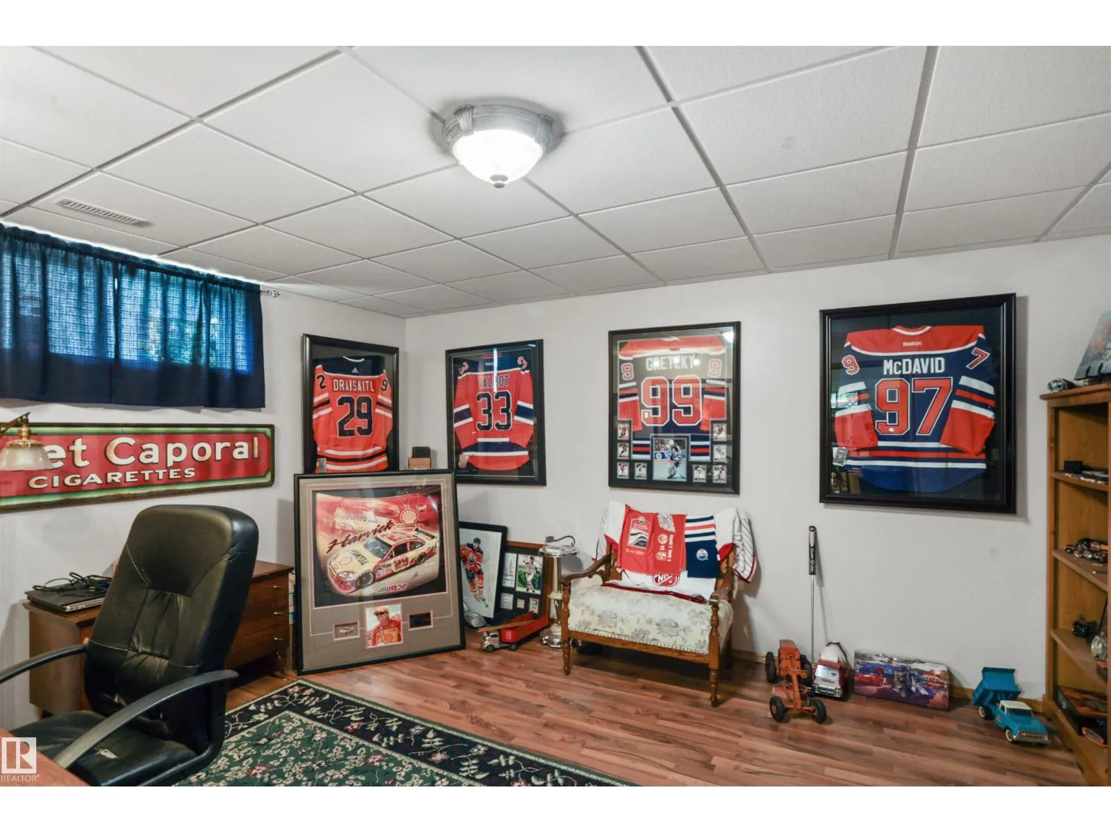150 HIGHWOOD CR