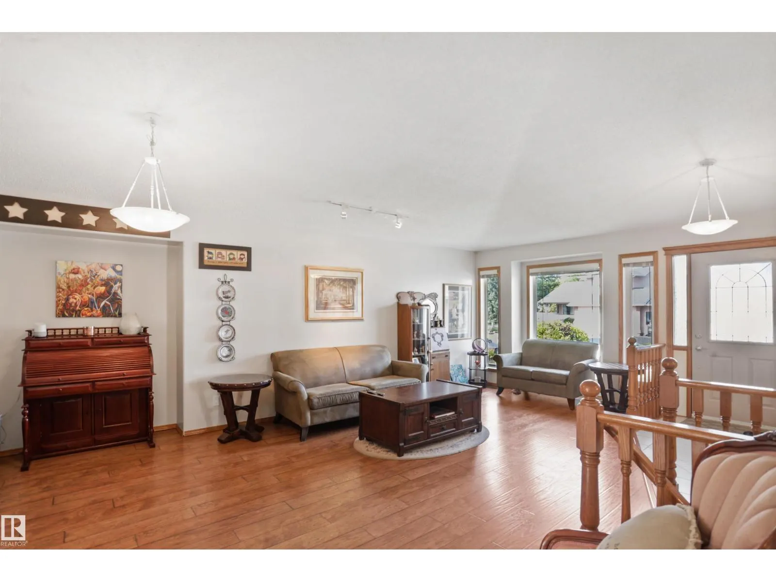 150 HIGHWOOD CR
