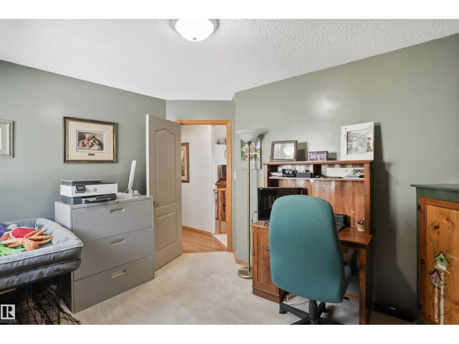 150 HIGHWOOD CR