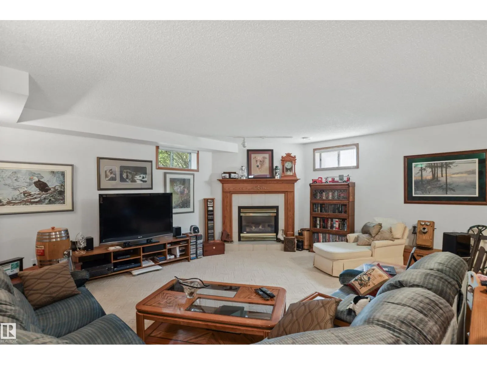 150 HIGHWOOD CR